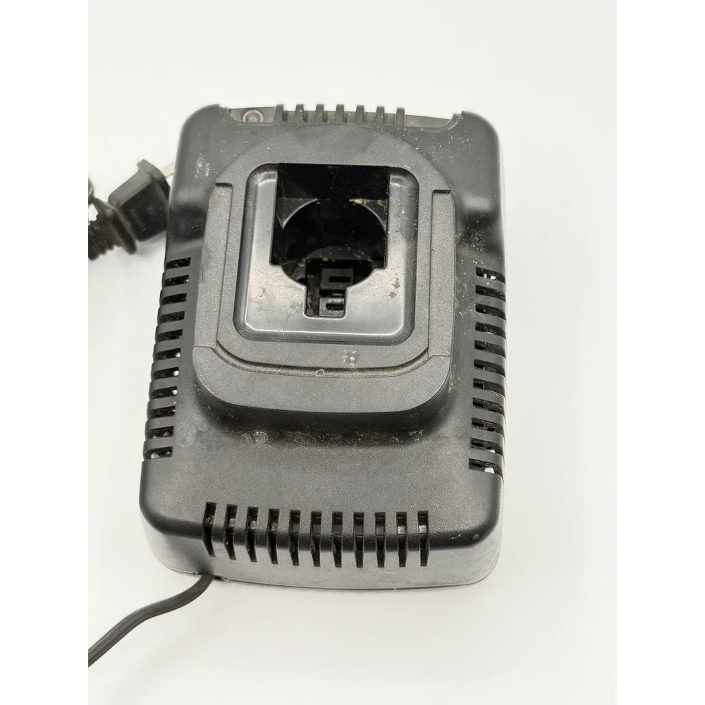 DEWALT DW9116 Pod Battery Charger 7.2 To 18v NOT WORKING FOR PARTS ONLY